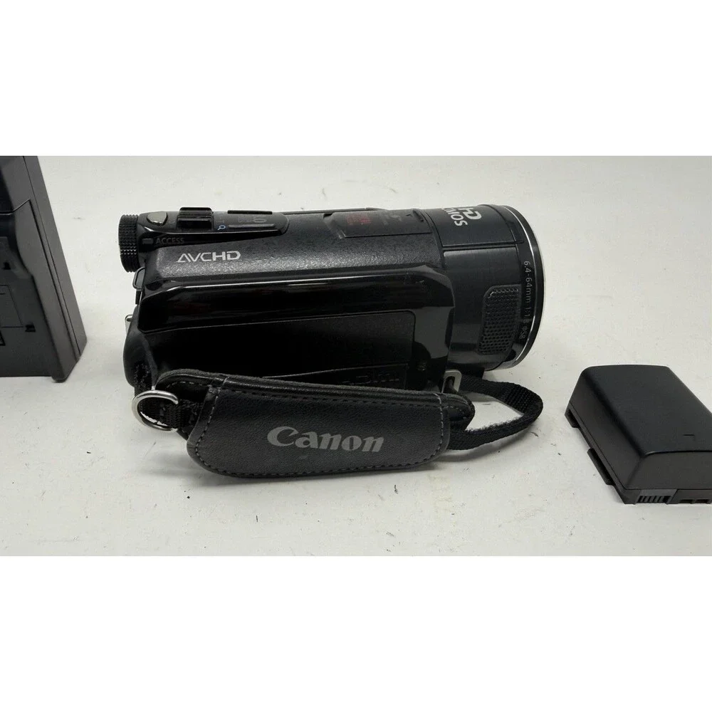 Canon Vixia HF S10 32 GB Camcorder - Black 8.0MP 10X Optical Zoom 2.6